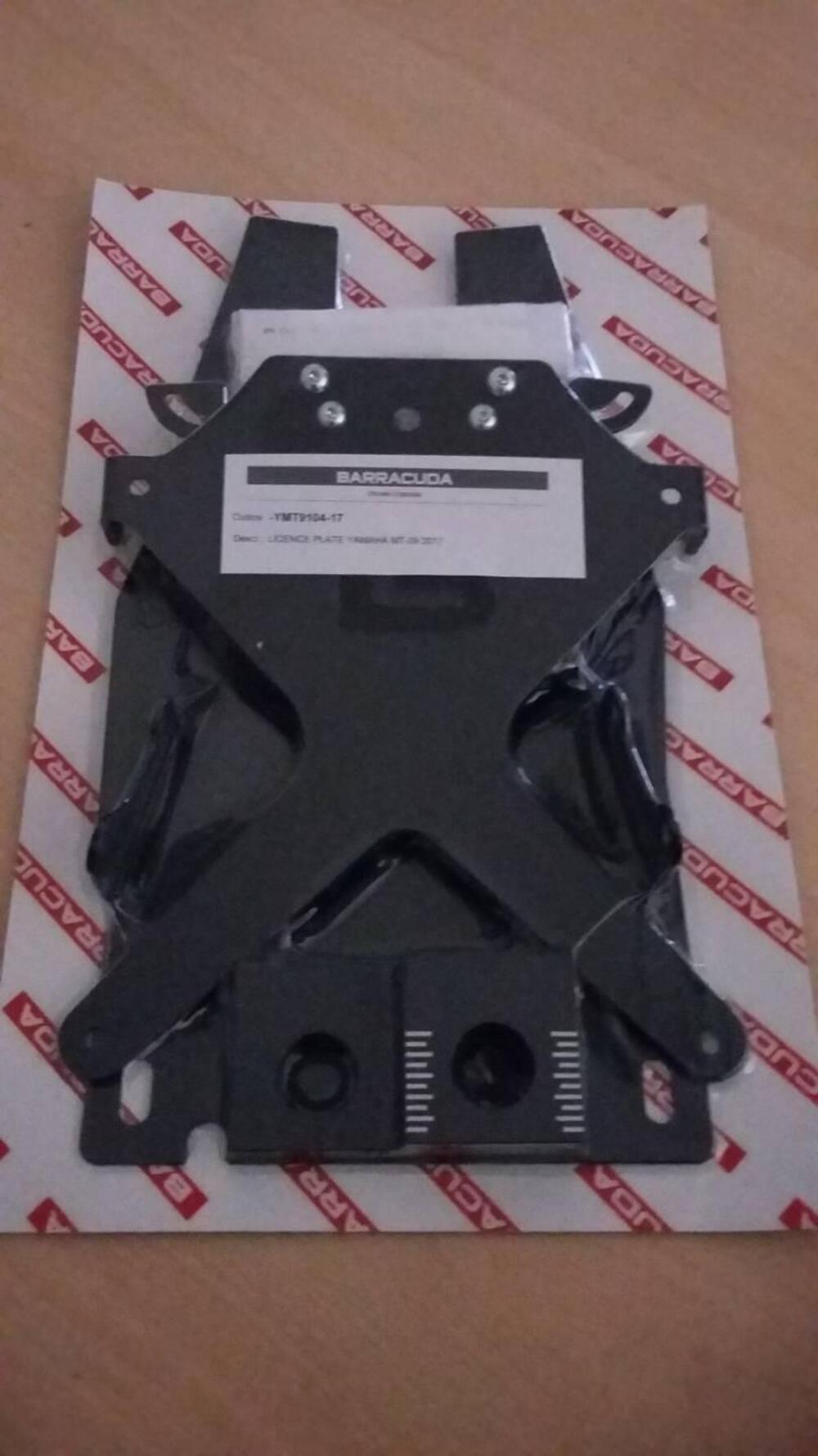 PORTATARGA SIDE BARRACUDA MT09 2017/2019