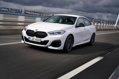 BMW Serie 2 Gran Coup&eacute;, M235i xDrive su strada [Video]