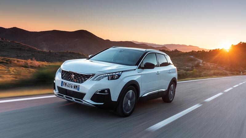 Peugeot 3008 ibrida 2020, autonomia 59 km e 4x4 grazie ad HYBRID4 [Video]