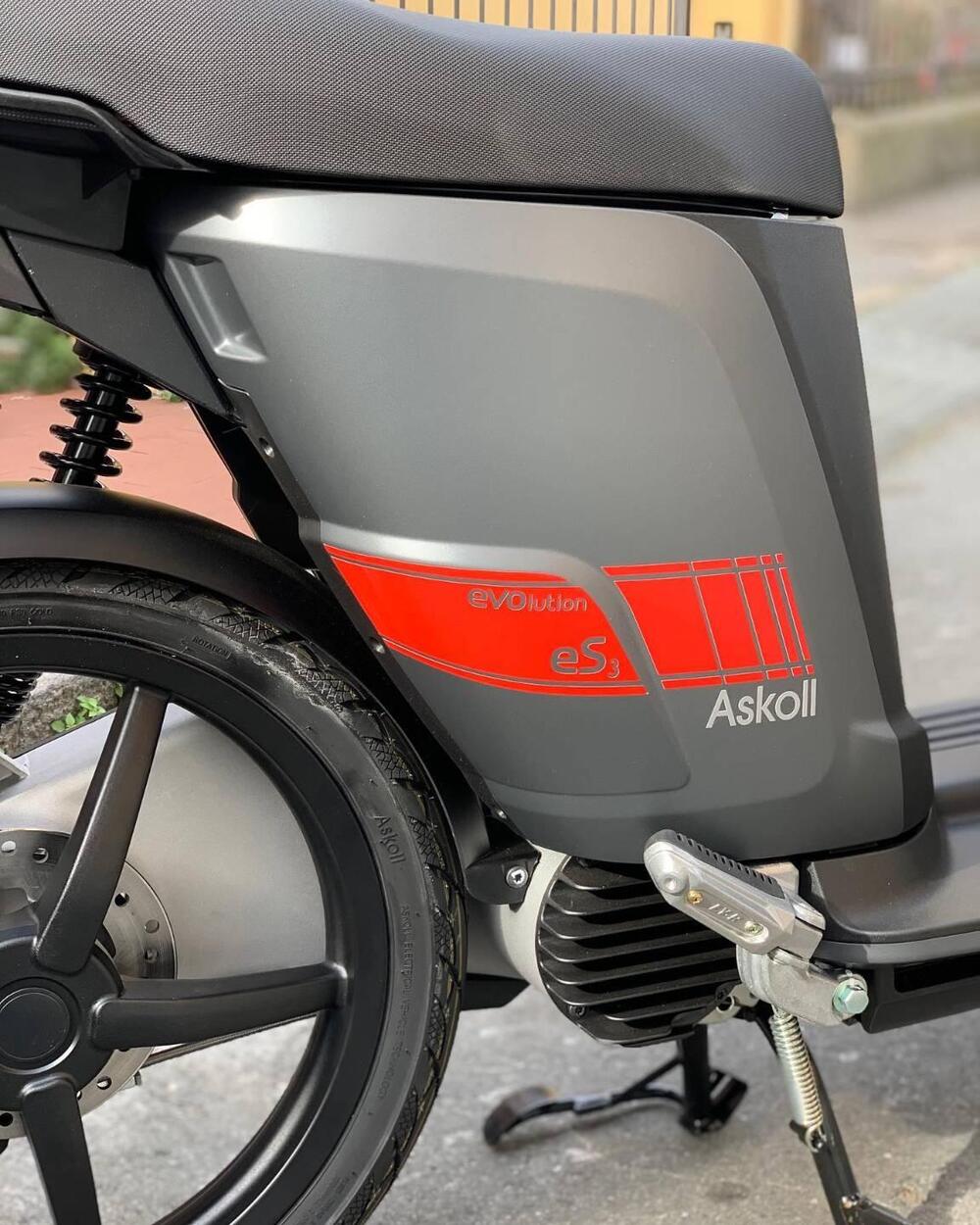 Askoll eS3 Evo 2.8 (2019 - 25) (3)