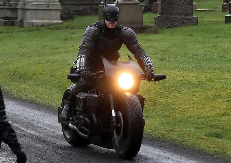 Cinema e moto. Da quella di Batman alla Vespa