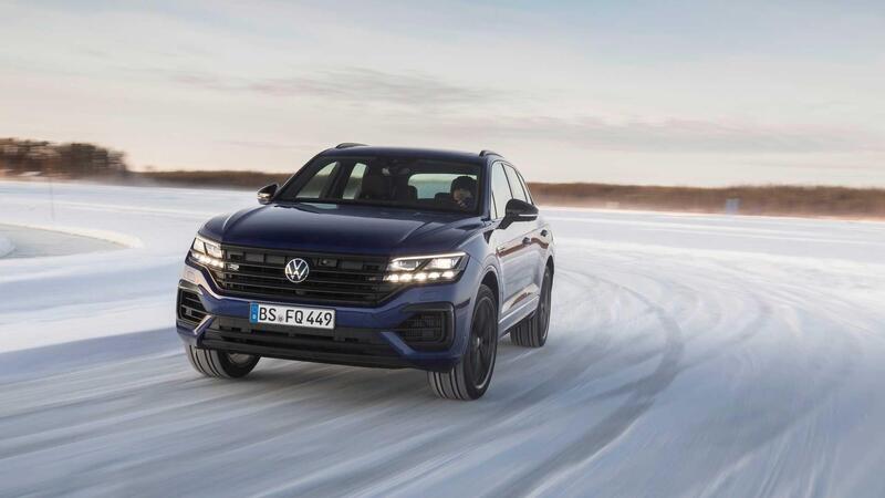 Volkswagen Touareg R, debutto al Salone di Ginevra 2020