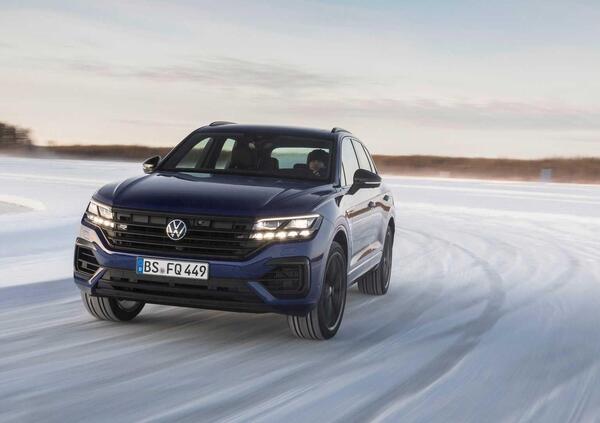 Volkswagen Touareg R, debutto al Salone di Ginevra 2020