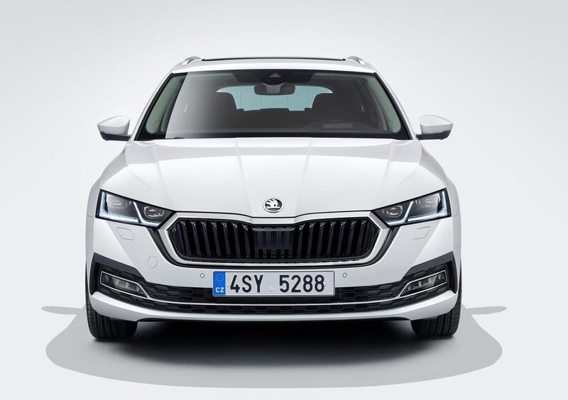 Skoda Octavia (2020-->>) (30)