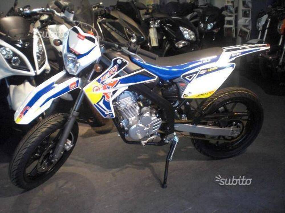 Rieju Marathon 125 Motard A.C. (2011 - 17) (2)