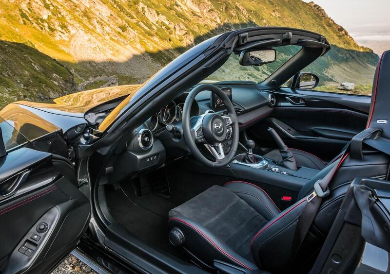 Mazda MX-5 (2015-->>) (12)