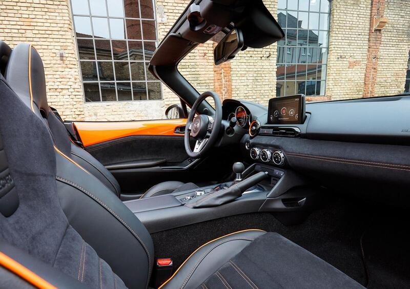 Mazda MX-5 (2015-->>) (13)