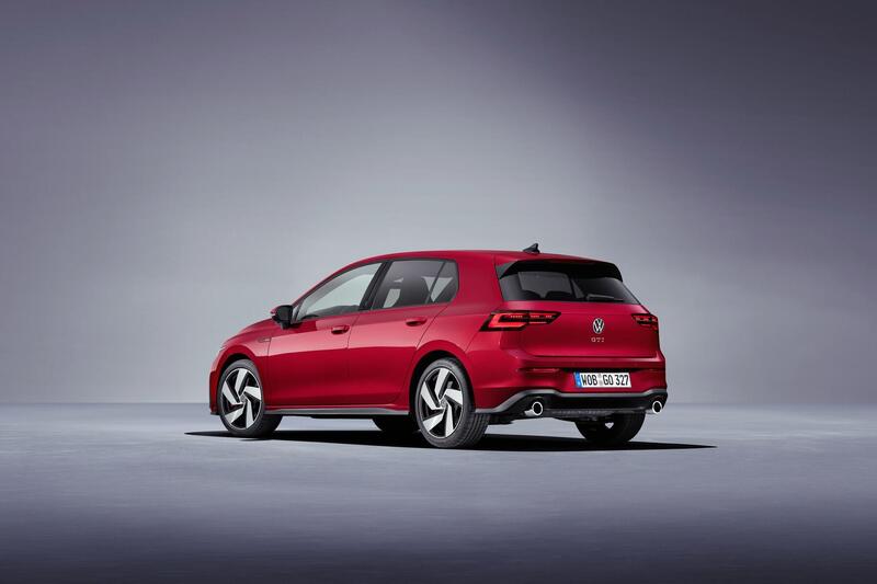 Il posteriore della Volkswagen Golf 8 GTI 2020