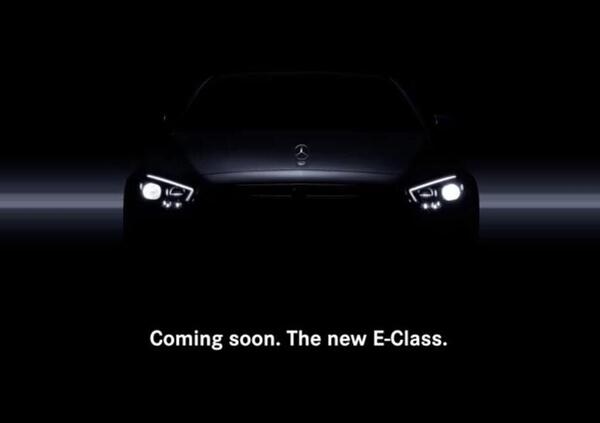 Mercedes Classe E restyling, diffuso un teaser