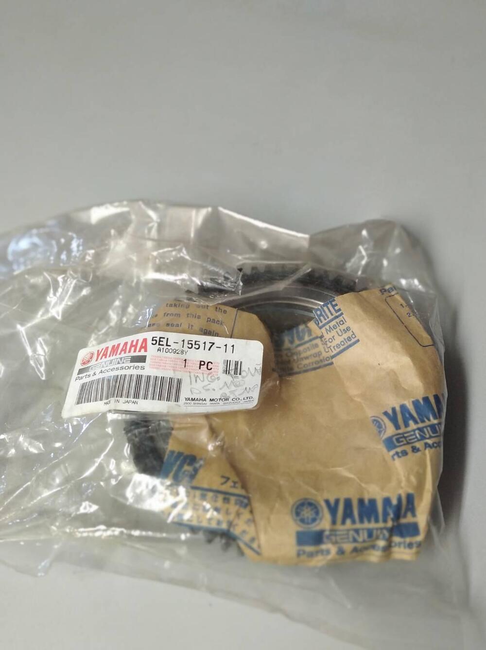 INGRANAGGIO FOLLE YAMAHA XVS1100 DS/BT 1100 (2)