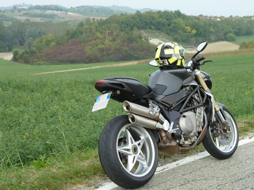 MV Agusta Brutale 750 S (2002 - 06) (2)