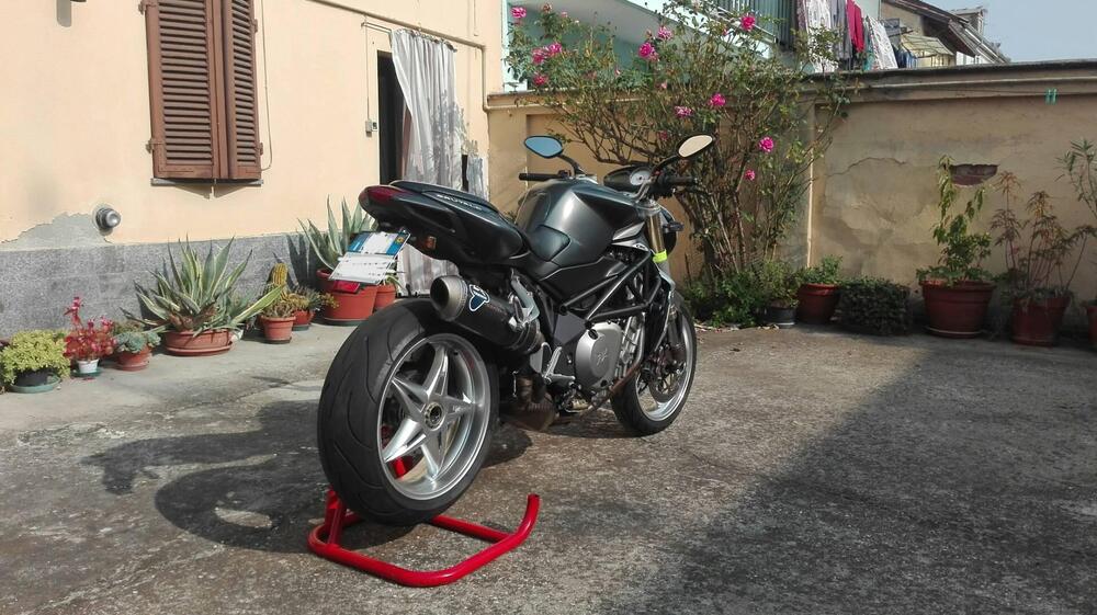 MV Agusta Brutale 750 S (2002 - 06) (5)