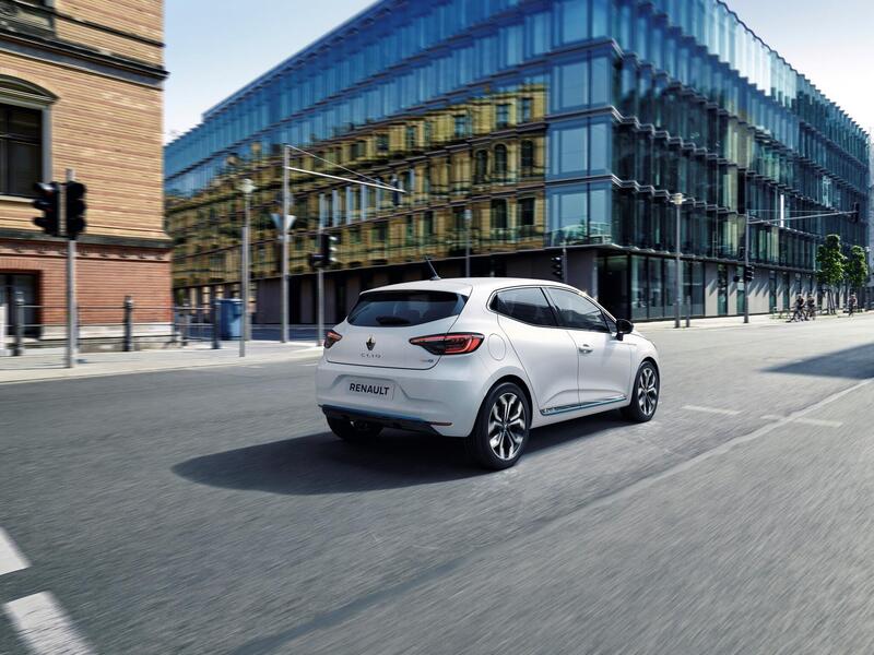 La nuova Renault Clio E-Tech Hybrid