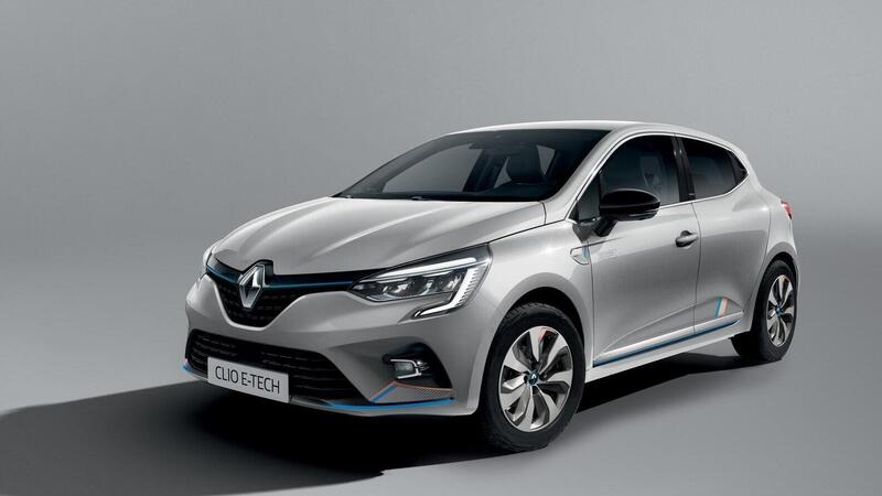 Renault Clio E-Tech Hybrid: la compatta francese diventa ibrida