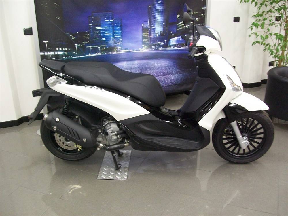 Piaggio Beverly 300 S i.e. (2015 - 16)