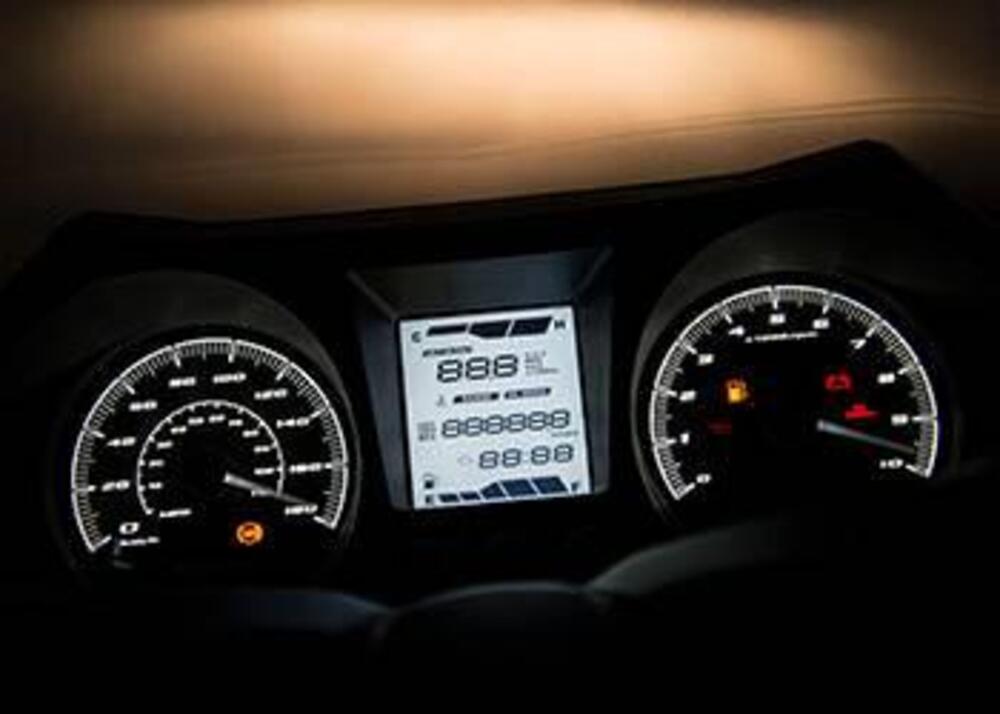 Kymco X-Town 300i City (2021 - 25) (8)