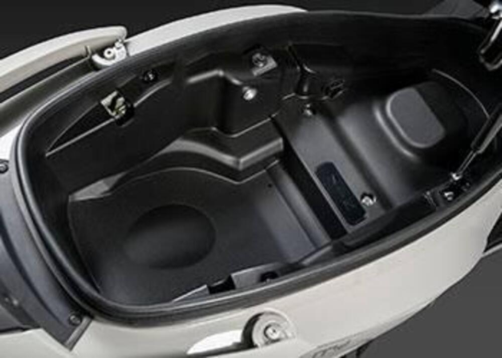 Kymco Agility 300i Noodoe (2021 - 24) (8)