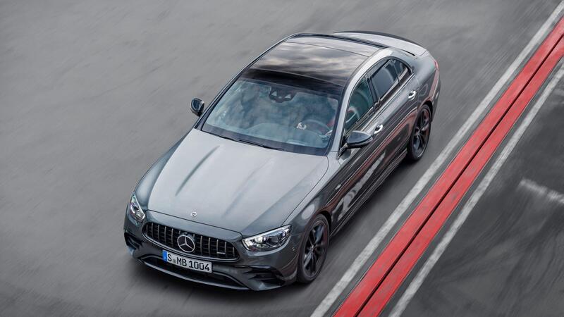 Nuova Mercedes - AMG E 53 4MATIC+: rinnovata con 435CV e mild EQ Boost