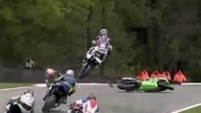 Huge Crash British Superstock 600 2012