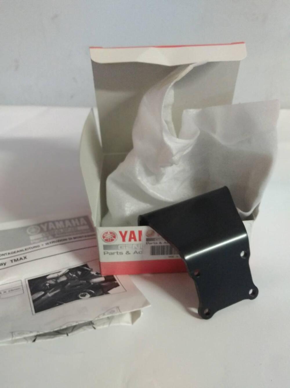 SUPPORTO STAFFA GPS YAMAHA TMAX