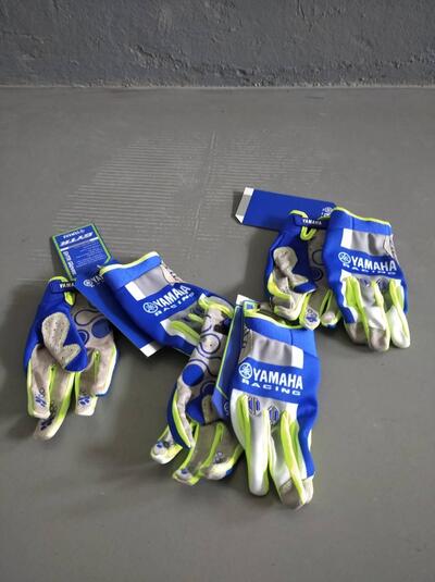 GUANTO YAMAHA RACING CROSS