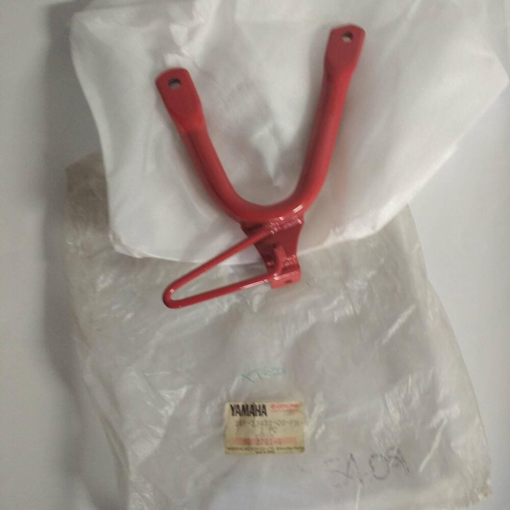 SUPP.PEDANA ROSSA YAMAHA XT 600/TENERE600