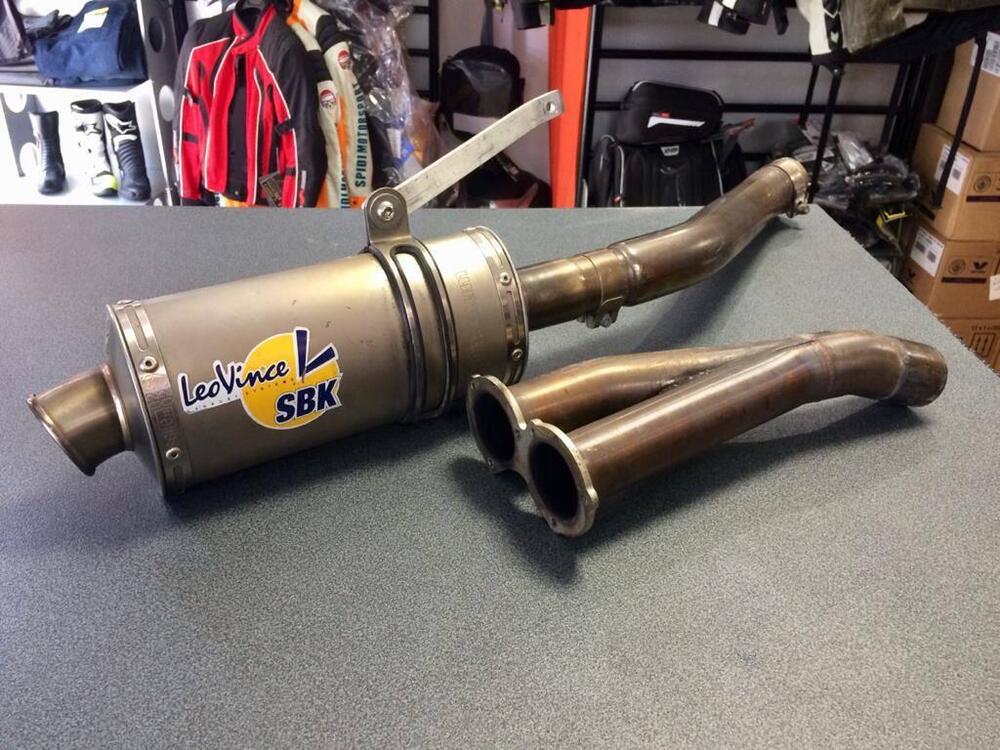 Scarico LeoVince SBK TitanioKAWASAKI ZX10r (3)