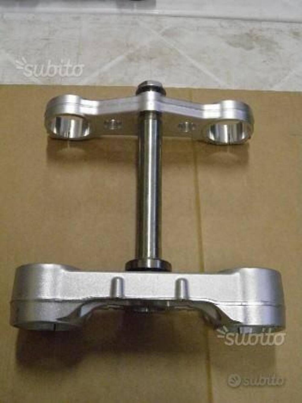 COPPIA PIASTRE FORCELLA USATE PER HUSQVARNA TE 250