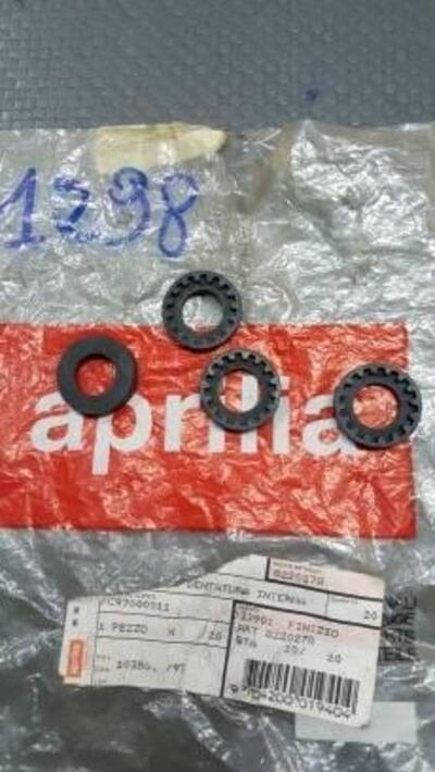 GOMMINO CON DENT. INTERNA AF1 EUROPA RED ROSE 50 Aprilia