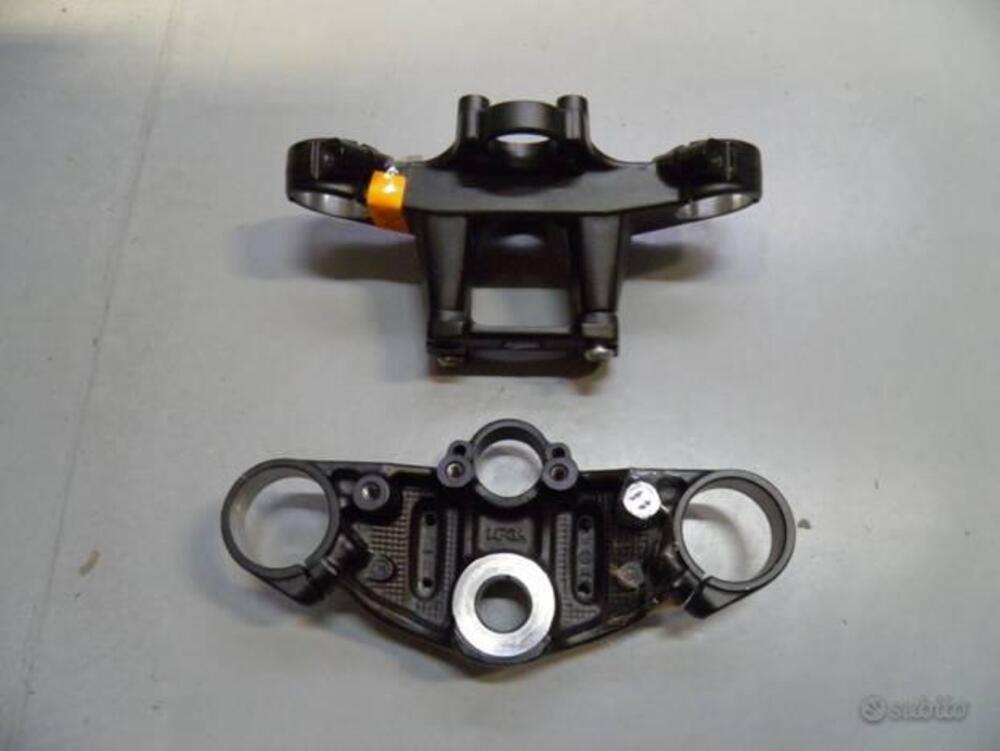 COPPIA PIASTRE FORCELLA USATE PER HONDA CB 500 F D (2)