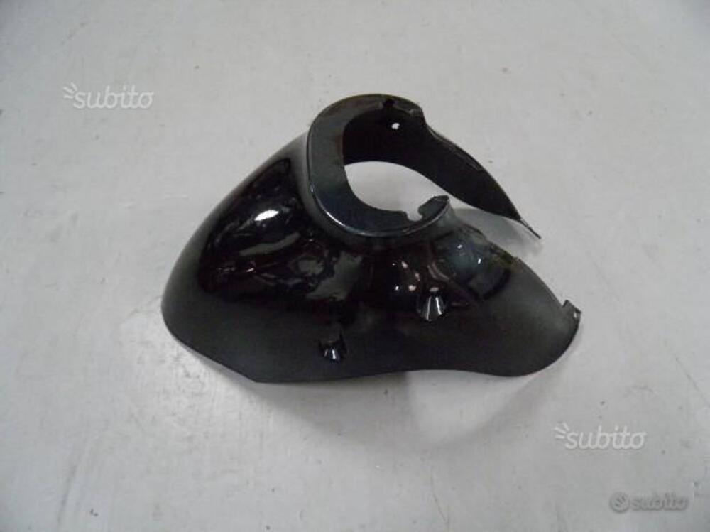 PARAFANGO ANTERIORE USATO PER APRILIA HABANA. (2)