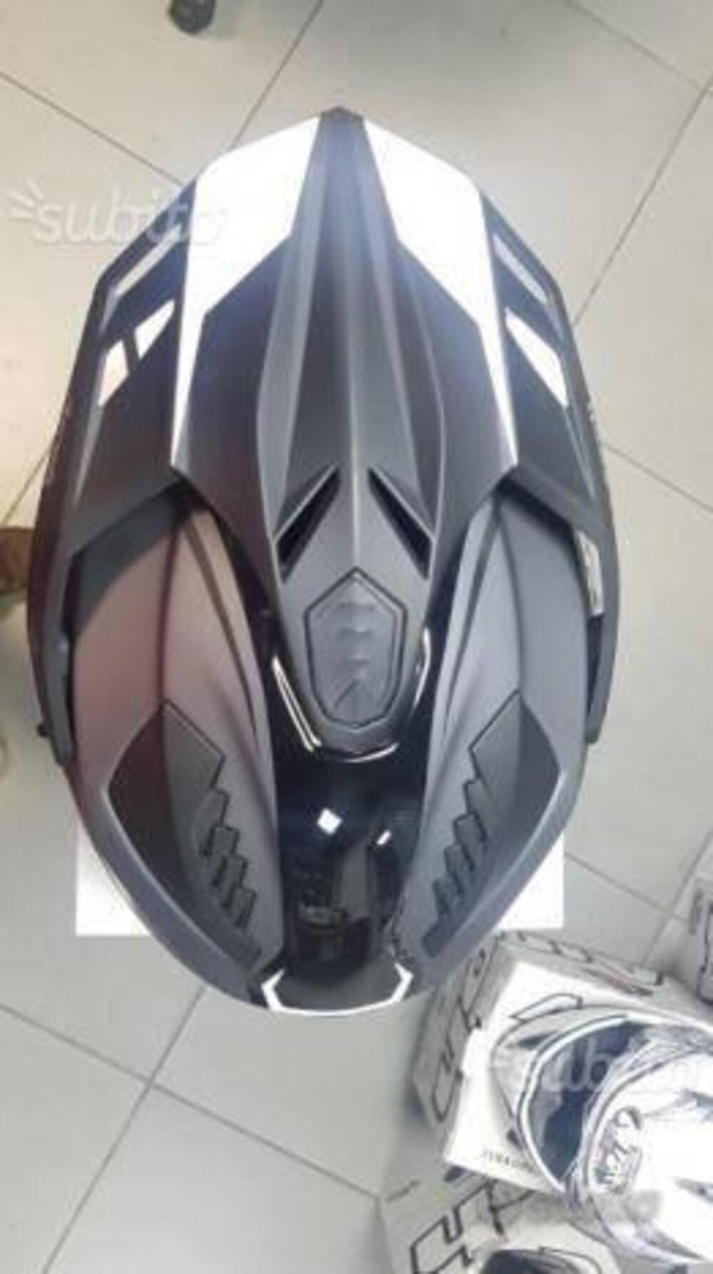 AIROH ON-OFF MOD. COMMANDER (5)