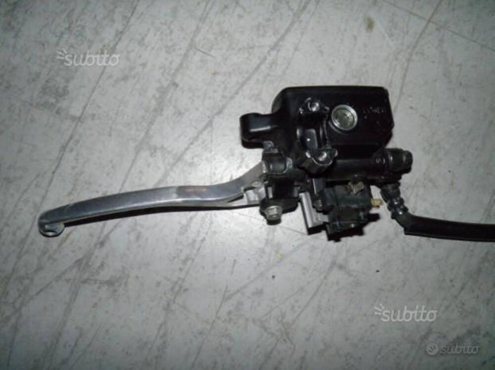 POMPA FRENO DX USATA CON LEVA PER HONDA SW T 400
