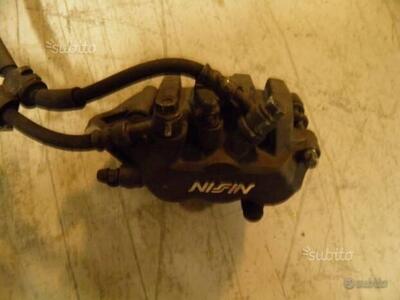 PINZA FRENO ANTERIORE USATA PER HONDA SW T 400. DI