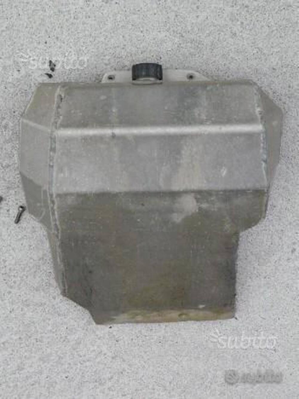 paracoppa con serbatoio acqua usato per Kawasaki artigianale (2)