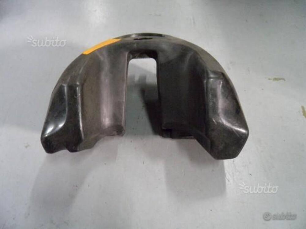 SERBATOIO PER APRILIA PEGASO 650 DAL 1992 AL 1996. (2)