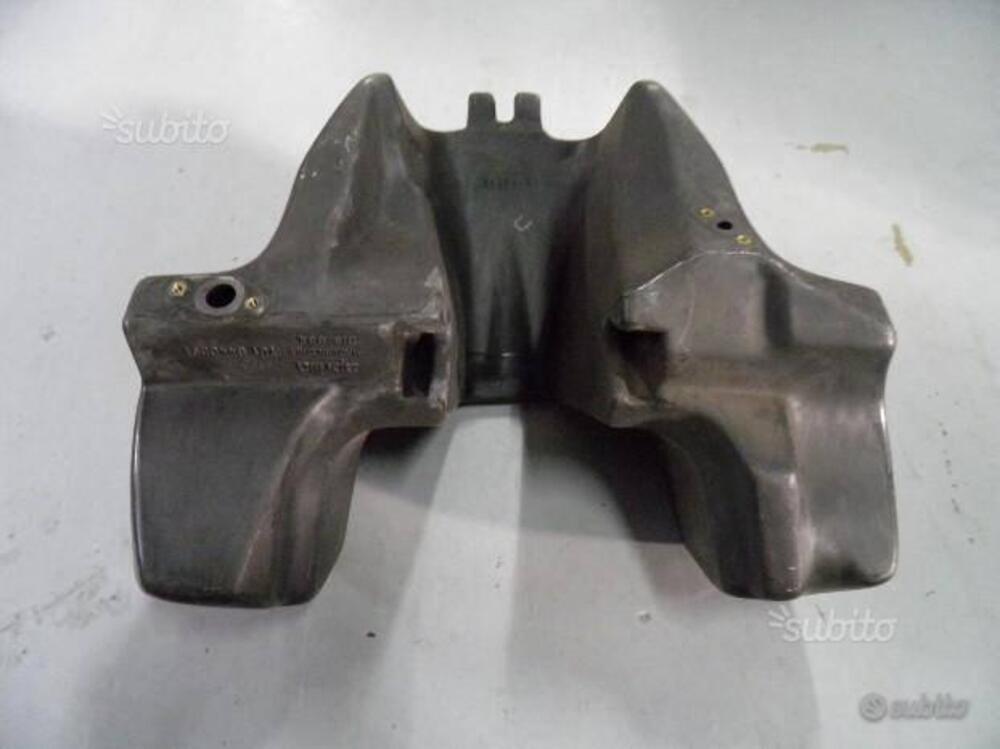 SERBATOIO PER APRILIA PEGASO 650 DAL 1992 AL 1996. (3)