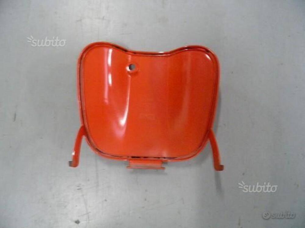 SPORTELLO PORTAOGGETTI PER APRILIA SCARABEO 50 (2)