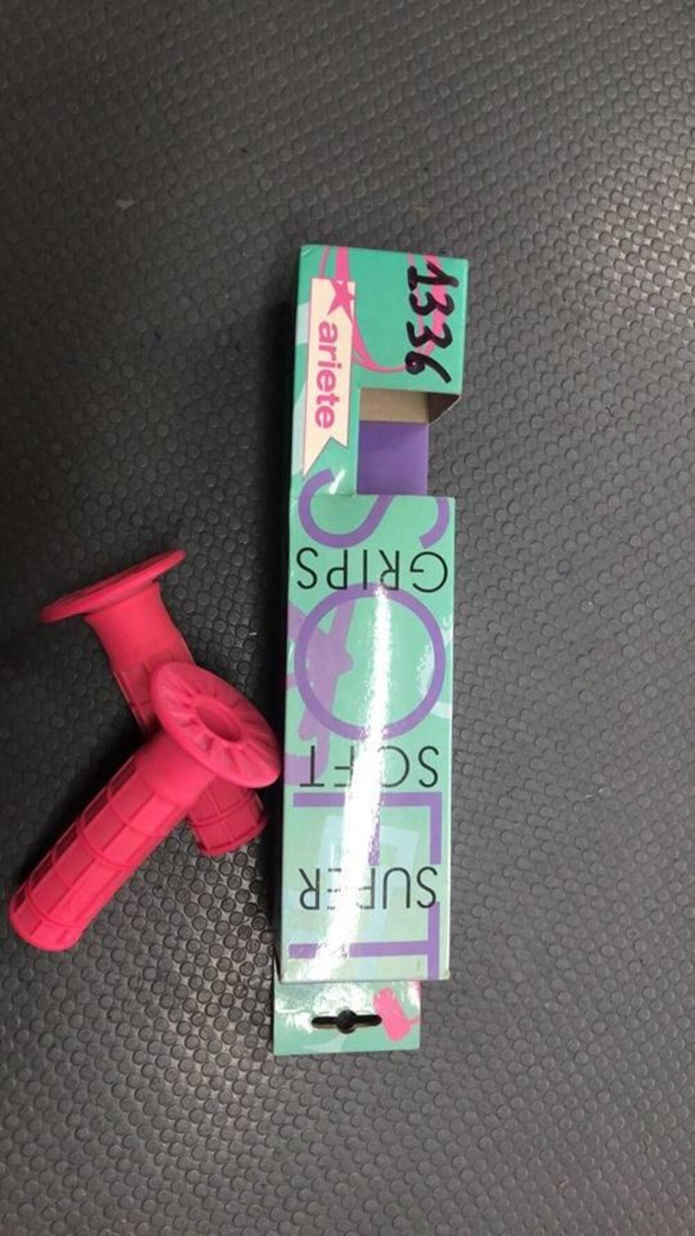 MANOPOLE FUXIA SUPER SOFT Ariete