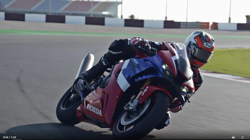 Alex Polita (e gli altri piloti Honda) sulla CBR-RRR a Losail