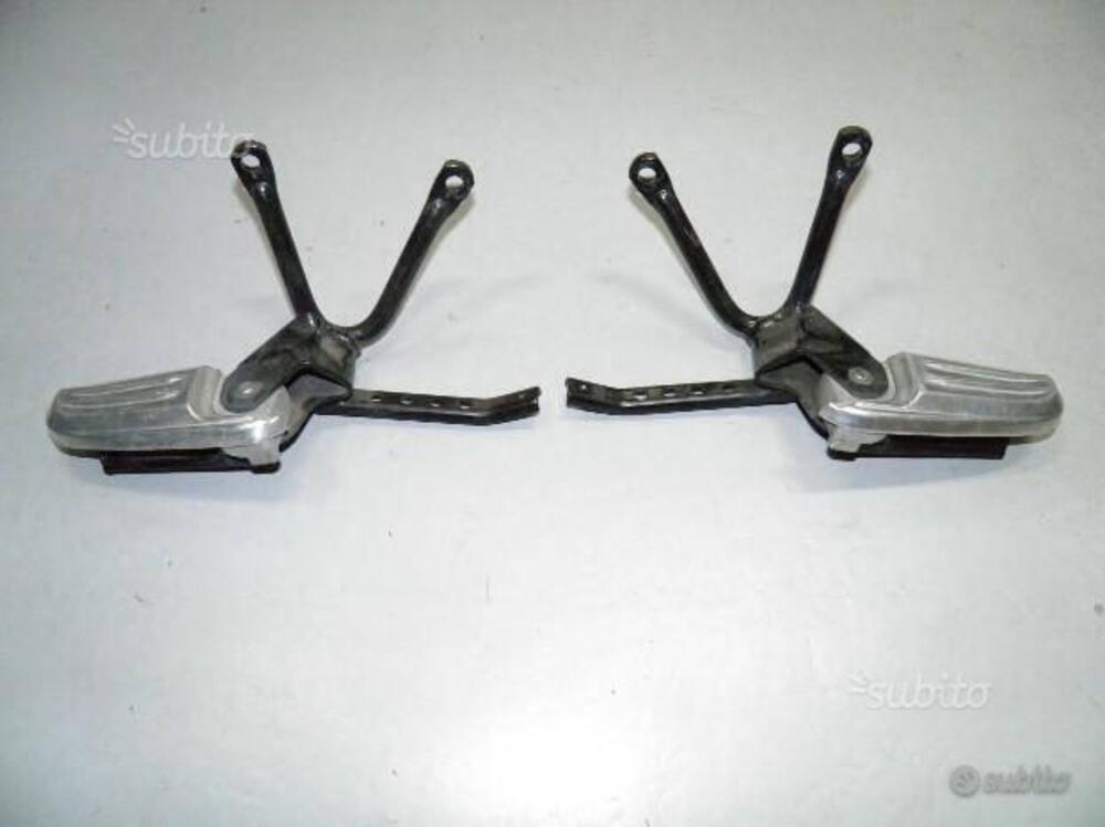 PEDANE PASSEGGERO USATE HONDA PCX 125 (2)