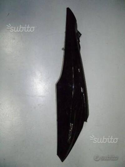 FIANCHETTO POSTERIORE DESTRO USATO HONDA PCX 125