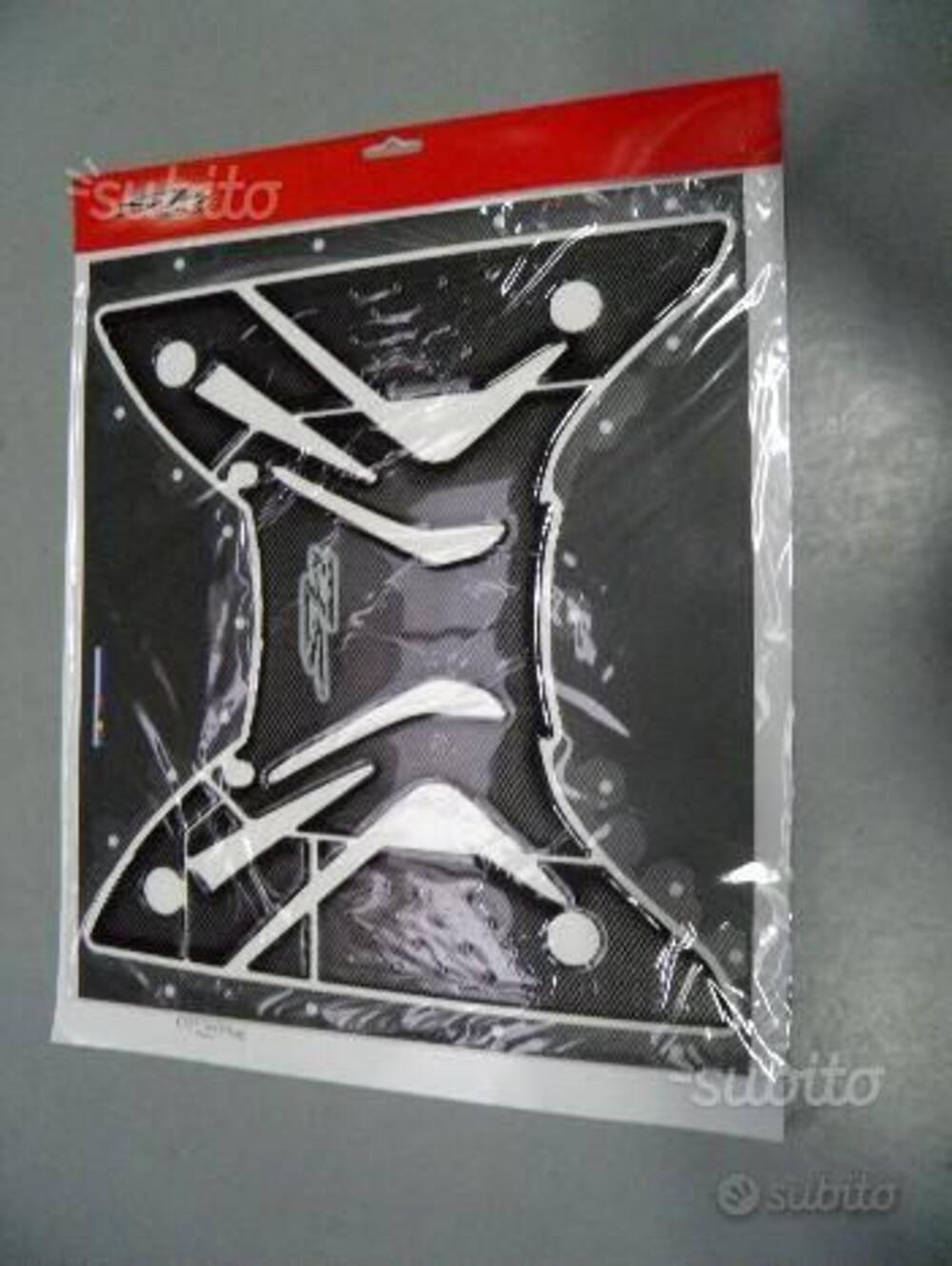 KIT PROTEZIONI PEDANE PER HONDA SH 300 2017.