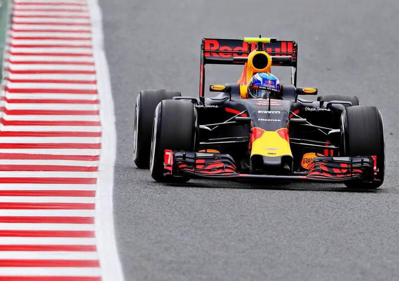 F1, Gp Spagna 2016: pioggia di complimenti per Verstappen