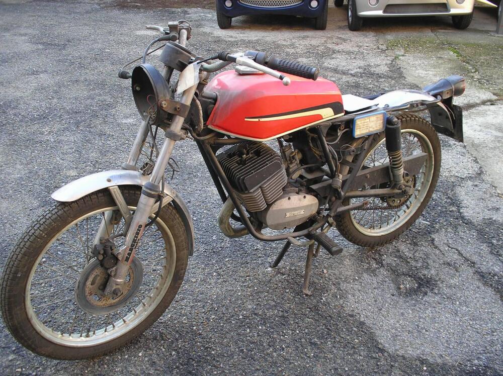 Benelli 125 turismo