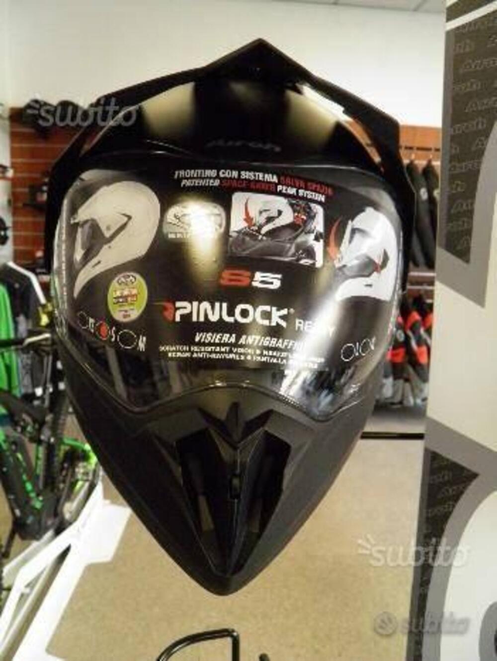 CASCO AIROH MODELLO OFF ROAD S5 COLOR. (4)