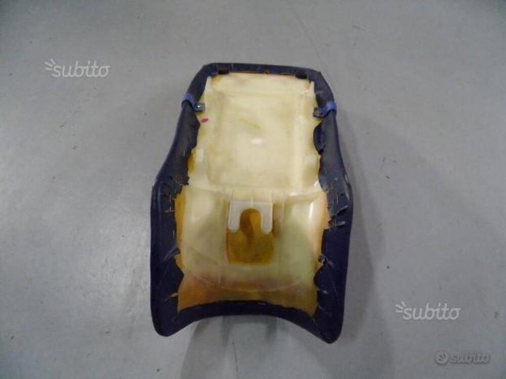 SELLA BICOLORE BLU PER APRILIA. CODICE AP8229032. (3)