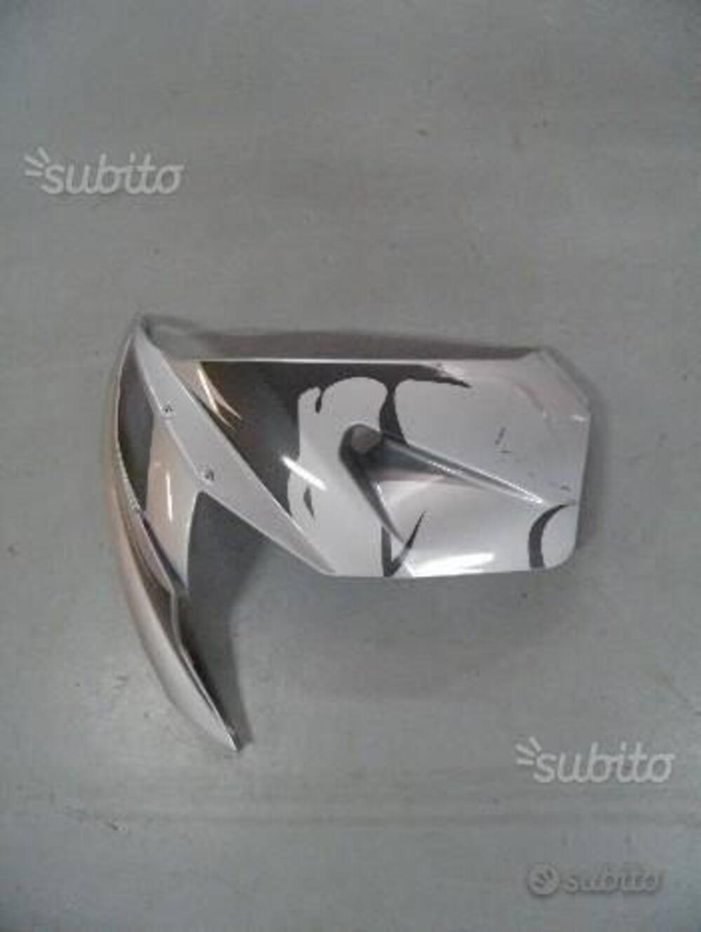 FIANCATA ANTERIORE DESTRA USATA PER APRILIA SR 50