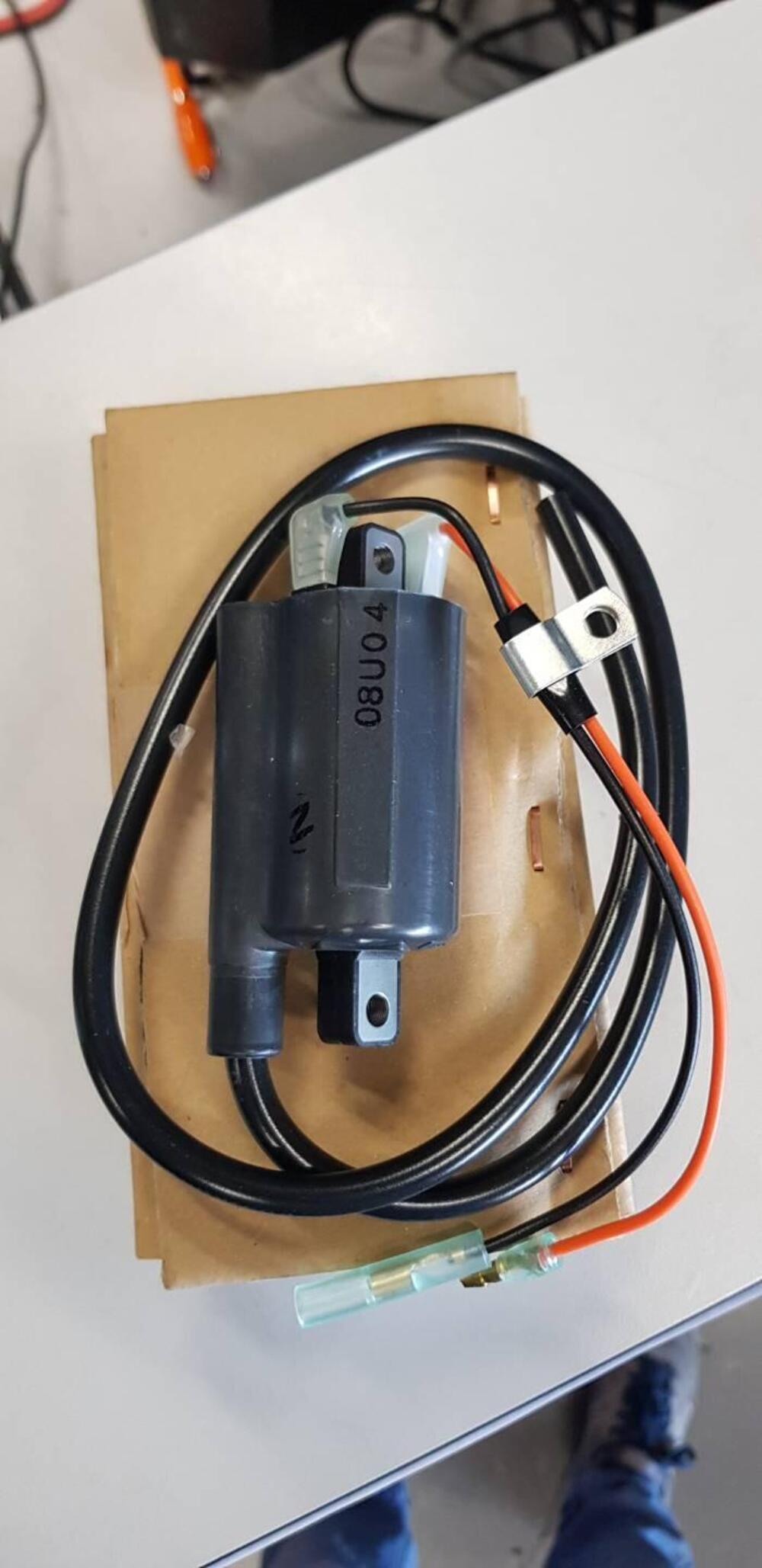 Bobina DENSO originale Moto Guzzi