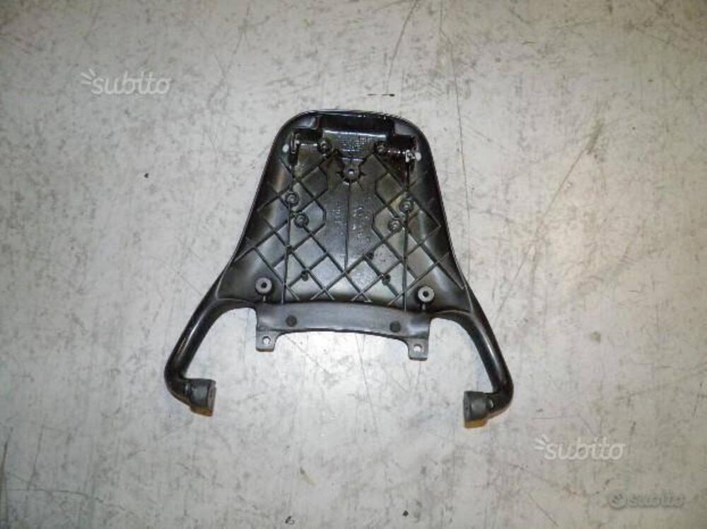 PORTAPACCHI USATO PER APRILIA PEGASO 650 III. (2)